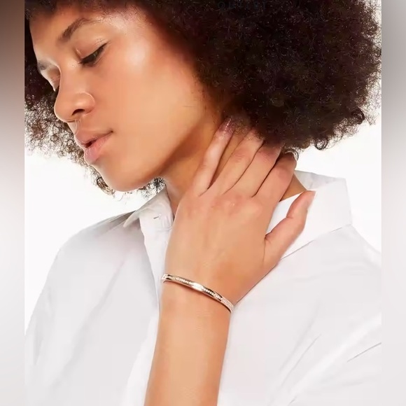 NWT! ♠️ Kate spade bracelet/bangle in rose gold with pavé crystals all around - Picture 3 of 13